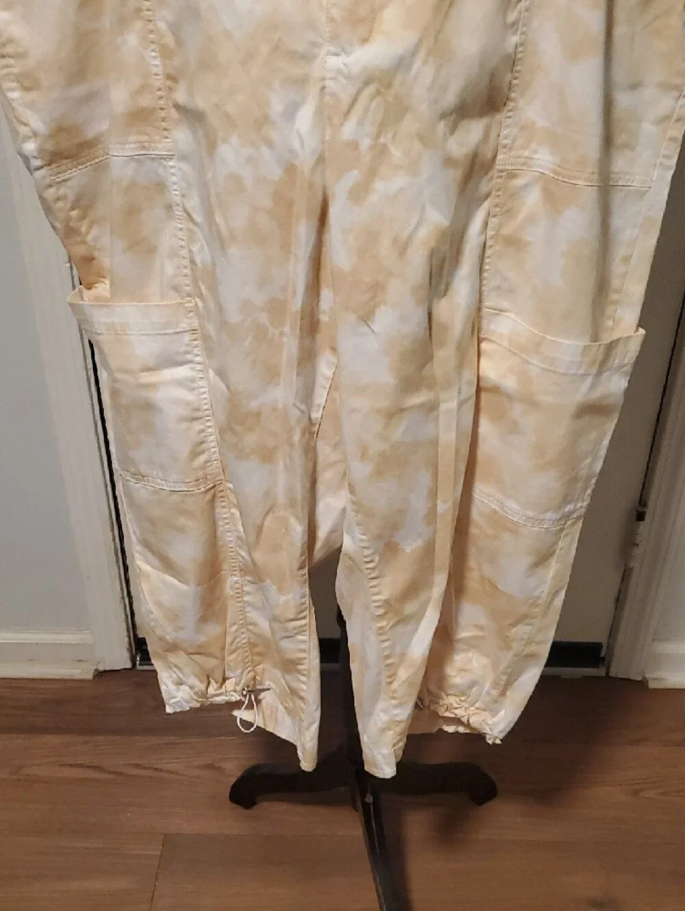 Lane Bryant Tan and White Label Cotton Blend Capris - Picture 4 of 8
